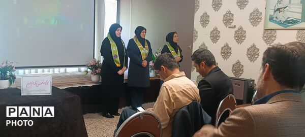  کارگاه‌های تخصصی و مهارتی سازمان دانش آموزی ناحیه سه مشهد 