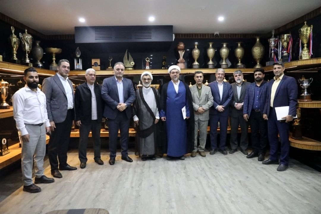 بازدید دبیر شورای عالی انقلاب فرهنگی از فدراسیون‌های بسکتبال و وزنه‌برداری