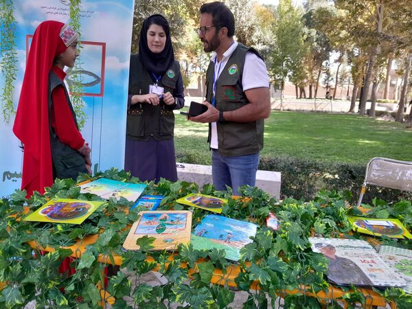 همایش کودک و شاهنامه در آرامگاه فردوسی 