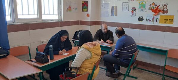 خدمات درمانی رایگان مردم کوهسار توسط گروه جهادی شهدای مدافع سلامت استان البرز 