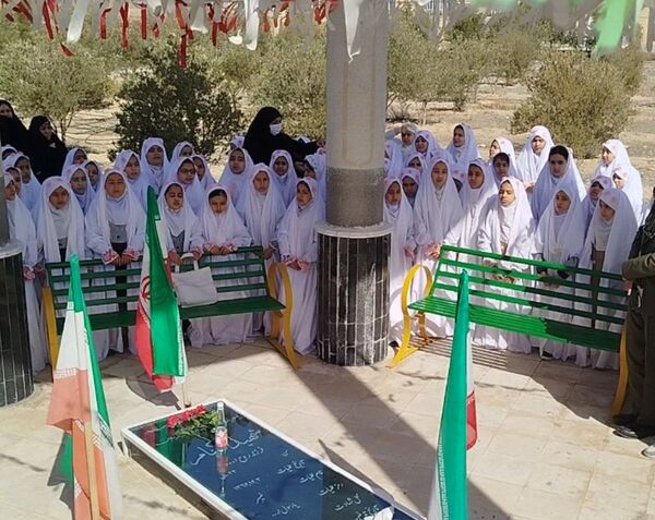 مراسم غبارروبی مزار شهدای گمنام دانشگاه آزاد اسلامی واحد کاشمر