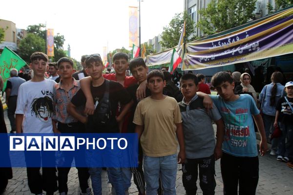 حضور پرشور اقشار مردم در جشن عید غدیر زنجان