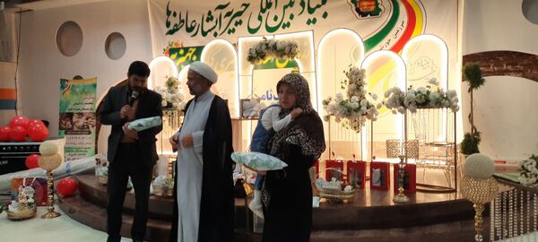 اهدای ۲۷ سری جهیزیه به نوعروسان باخرزی به مناسبت میلاد حضرت زهرا(س)