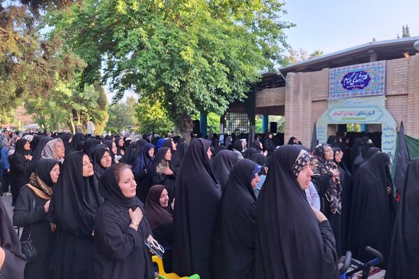 برگزاری یادواره شهدا در گلزار شهدای شیراز