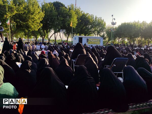 دعای پر فیض عرفه و مناجات عاشقانه امام حسین«؏» در آستان مقدس حضرت حقوق نبی«؏»