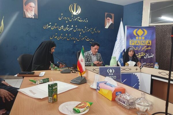 آیین تجلیل از دانش‌آموز خبرنگاران پانا در آموزش و پرورش شهرستان قدس