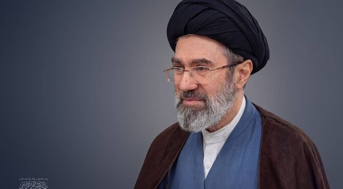 پیام نوروزی رهبر انقلاب؛ ترسیم آینده روشن با تکیه بر اقتصاد مقاومتی و وحدت ملی