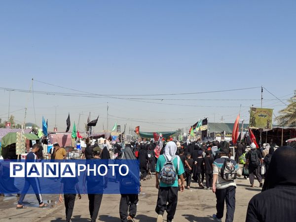 پیاده‌روی اربعین حسینی در کشور عراق 