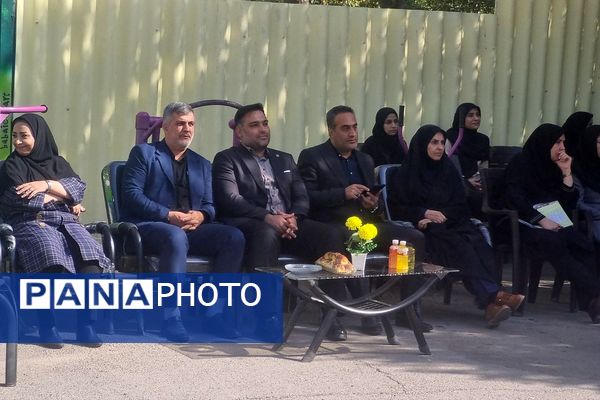 گرامیداشت هفته تربیت بدنی در دبیرستان ارشاد ناحیه دو شهرری 