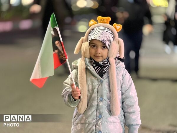 حضور باشکوه مردم کرج در اجتماع مردمی