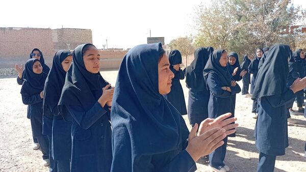 جشن میلاد حضرت زینب (س) در دبیرستان مادرمهربان خلیل آباد