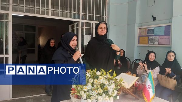 برگزاری «جشن جوانه‌ها» در مدرسه شهدای شهرداری ناحیه ۲ کرج