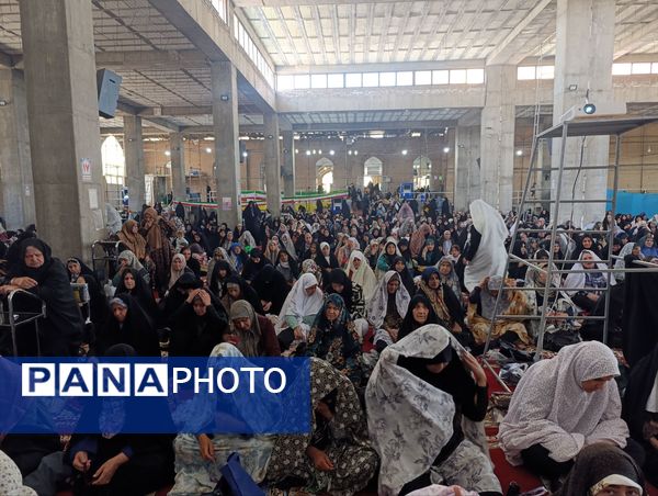 نماز جمعه در آغاز هفته وحدت 