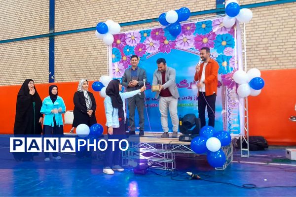 مراسم گرامیداشت دهه کرامت و روز معلم در روستای امیرآباد ملارد برگزار شد