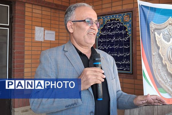 مراسم پدافند غیرعامل در دبیرستان بشارت بهارستان‌دو 