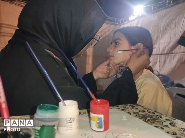 خادمان کوچک در موکب سازمان دانش‌آموزی 