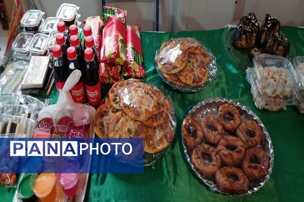 بازارچه کسب و کار دانش‌آموزی در مدرسه فدک