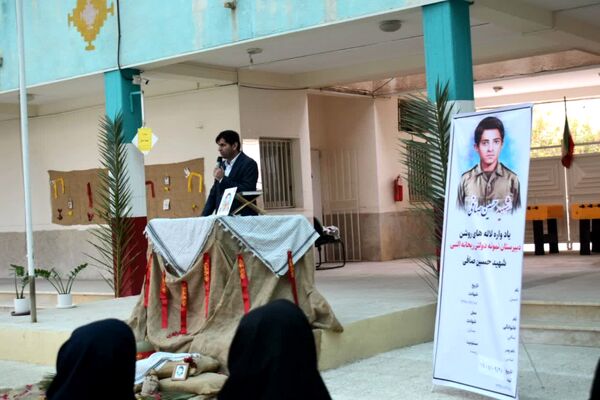 یادواره «لاله‌های روشن» در جم؛ بزرگداشت دانش‌آموز شهید حسین صافی در ریحانه‌النبی
