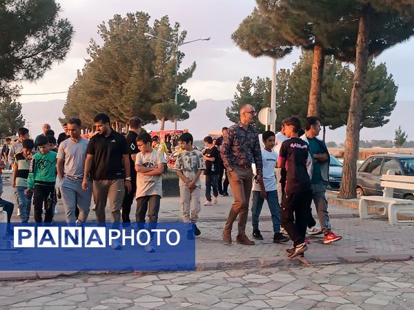 بازدید پسران دومیدانی کاران استان خراسان رضوی از آرامگاه عطار و خیام