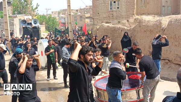 طنین نوای عاشورا در برزنون