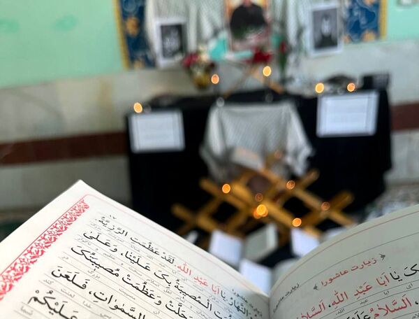 مراسم شهادت سیدحسن‌نصرالله در دبیرستان عشایری سیرجان 