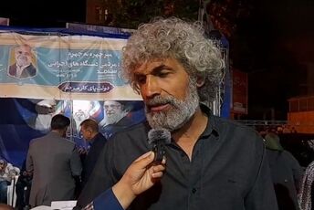 جلوه‌ای متفاوت از همدلی؛ وقتی هنرمندان در کنار مردم به خیابان آمدند