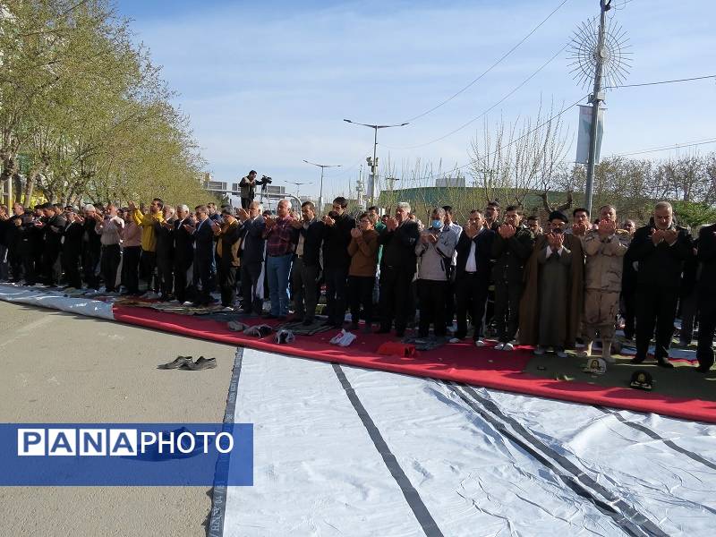 اقامه نماز عید فطر در شهرستان بجنورد 
