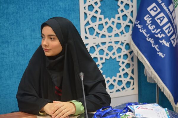 جلسه آموزشی خبرنویسی و تجلیل از دانش‌آموز خبرنگاران فعال پانا ناحیه 2 بهارستان