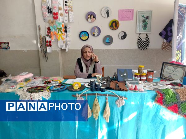 نمایشگاه کار آفرینی هنرستان های ناحیه یک مشهد مقدس 