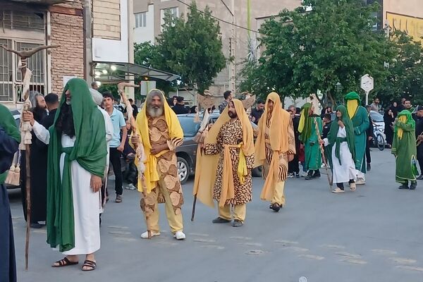 حرکت کاروان نمادین عاشورایی  فرخشهر
