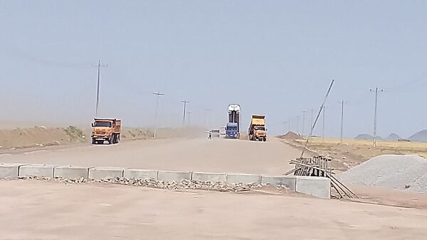 تسریع در اجرای پروژه ارتقای محور رباط سنگ - کدکن با دوبرابر شدن ماشین آلات راه سازی 
