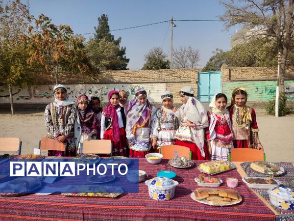 جشنواره غذا در مدرسه مدرس شهرستان چناران