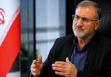 آیین «مهمانی لاله‌ها» با حضور دانش‌آموزان مقطع متوسطه برگزار می‌شود/ تقدیر از دانش‌آموزان برگزیده پویش «ایثار» در هفته دفاع مقدس/ زنگ ایثار در مدارس نواخته می‌شود 