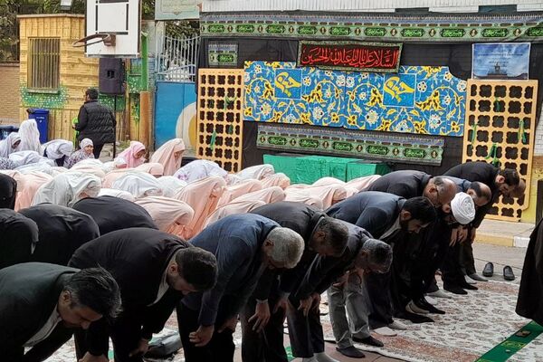 روز معنویت در مدرسه محدثه شاهد ورامین؛ از نماز باران تا زنگ عتبات عالیات