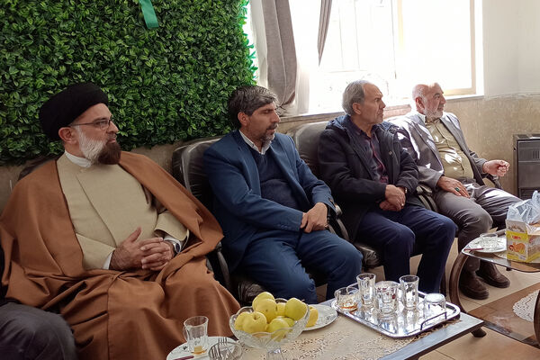  جشن نیمه شعبان در دبیرستان شاهد ام‌ابیها آباده