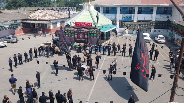 مراسم سوگواری امام حسین(ع) توسط کارکنان صنعت نفت محمودآباد