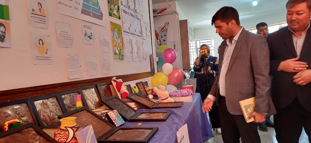 ایجاد محیط پویا وخلاق باطرح بوم در مدارس 