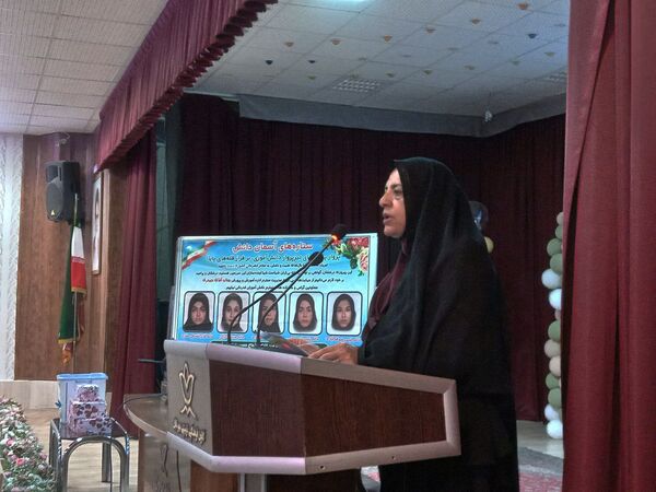 اولین جلسه مشاوره‌ای تحصیلی دبیرستان نمونه فرهنگ حاج حسین عربخانی
