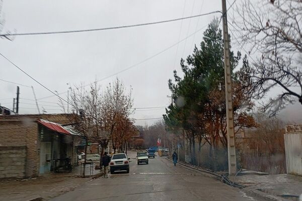طنین ترانه باران زمستانی در آسمان شهر بار نیشابور 