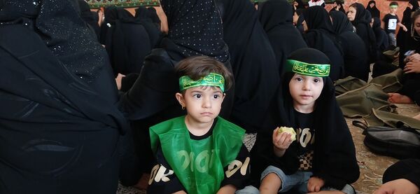 همایش شیرخوارگا‌ن حسینی در محمدشهر کرج