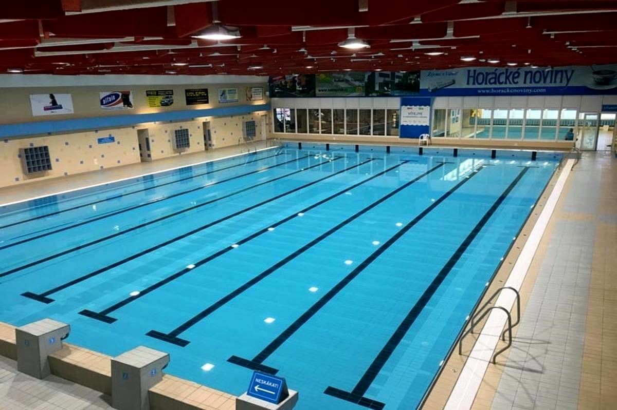 شناگران ایران در اردوی تیم ملی به آب زدند