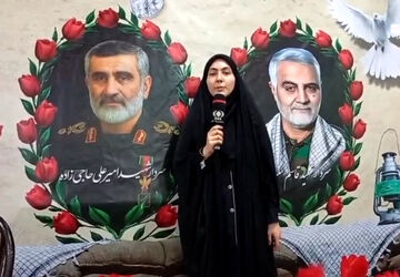 عشق و علاقه دانش آموزان به آرمان های انقلاب