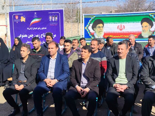 افتتاح چمن مصنوعی روستای قره مصلی