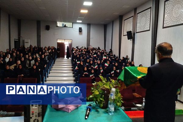 افتتاحیه طرح مصباح الهدی و جشن میلاد حضرت زینب(س) دبیرستان ریحانه النبی باقرشهر 