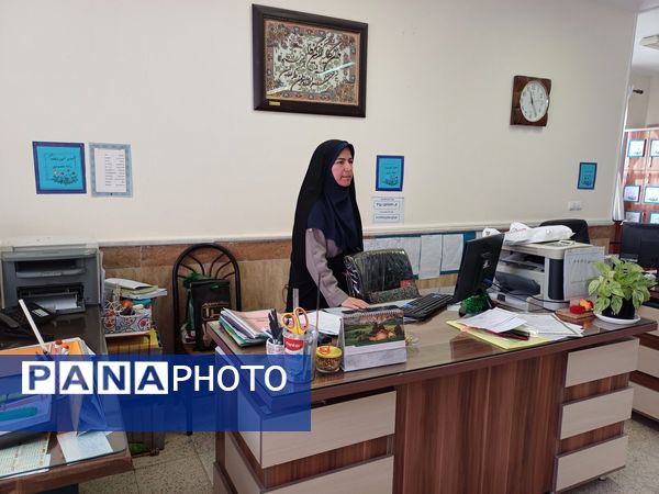 بازدید معاون آموزش متوسطه اداره‌کل آموزش و پرورش استان از مدارس شهرستان جاجرم 