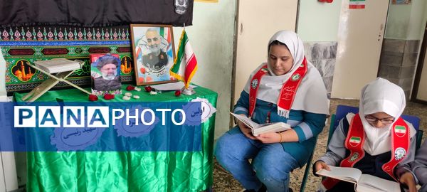 مراسم سالگرد شهدای خدمت در مدرسه شهید احمد خاقانی شیروان