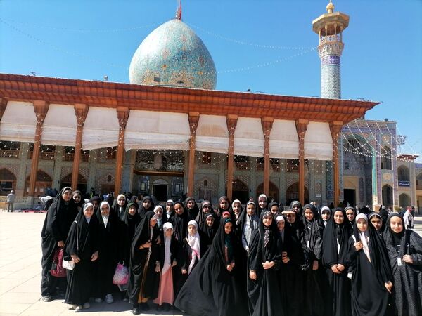 اردوی زیارتی تفریحی دانش‌آموزان معتکف زرقان 