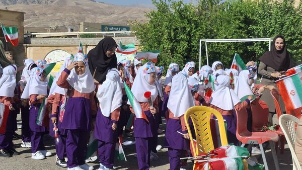 جشن شکوفه‌ها در شهرستان دره شهر