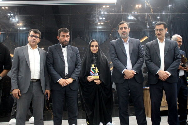 همایش تجلیل از برترین‌های کنکور سراسری 1403 استان بوشهر