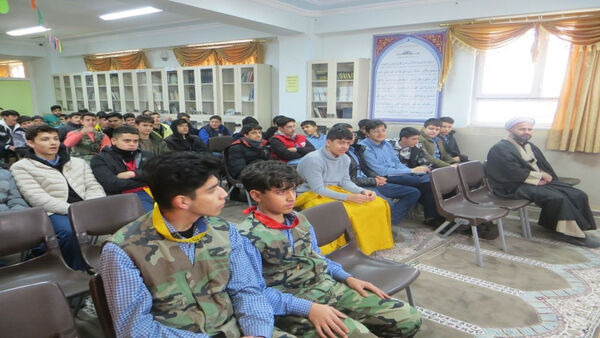 جشن انقلابی و جهاد تبیین در دبیرستان فرهنگ شهید پرکار مراغه